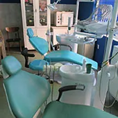 stomatoloska-ordinacija-manodent-oralna-hirurgija