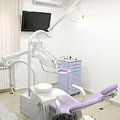 stomatoloska-ordinacija-dr-novakov-oralna-hirurgija