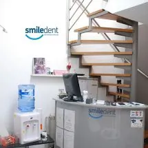 Bezmetalna keramička krunica SMILE DENT - Stomatološka ordinacija Smile Dent 1 - 1
