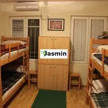 Osmokrevetne sobe HOSTEL JASMIN - Hostel Jasmin - 1