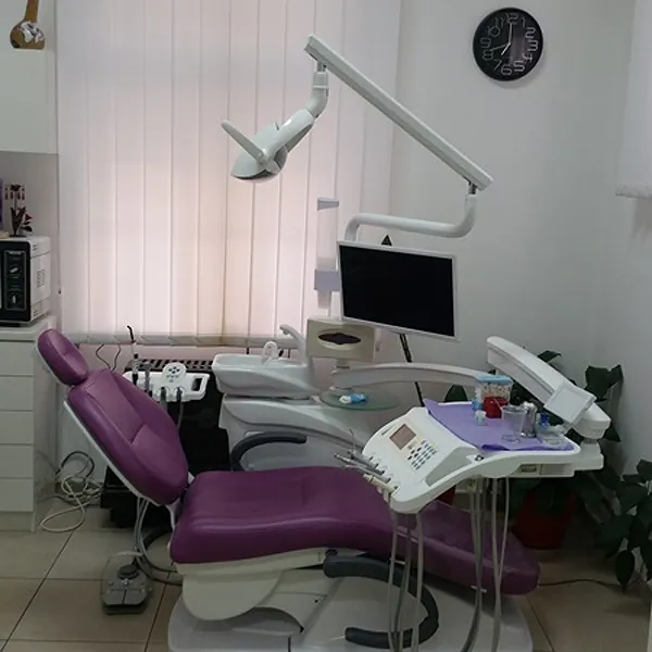 Čišćenje zubnog kamenca STOMATOLOŠKA ORDINACIJA MAJA CVETKOVIĆ - Stomatološka ordinacija Maja Cvetković - 2