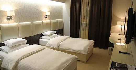 Deluxe Twin Room - Hotel Crystal Belgrade - 4