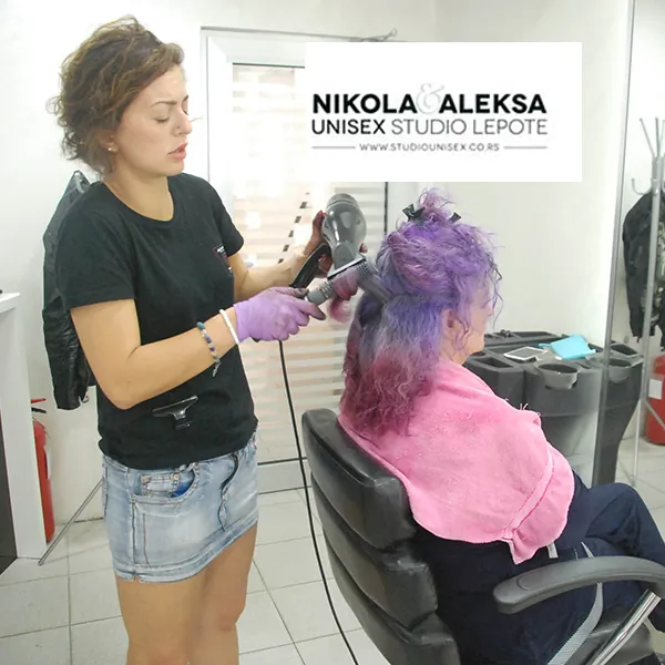 Šišanje i feniranje NIKOLA & ALEKSA - Nikola & Aleksa Unisex Studio lepote - 1