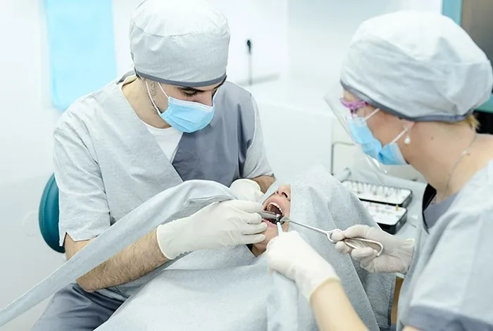 Dental Centar Bobić - IMPLANTOLOGIJA - 1