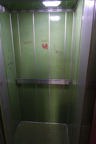 ZIM Elevator - 17
