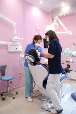 Stomatološka ordinacija Gentle touch Dental centar - 48