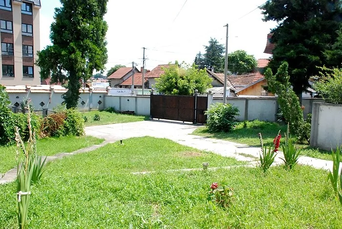 Dom za stare Vila Agacija - DVORIŠTE - 1
