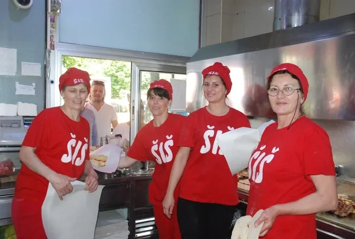 Fast Food Šiš Ćevap - 4