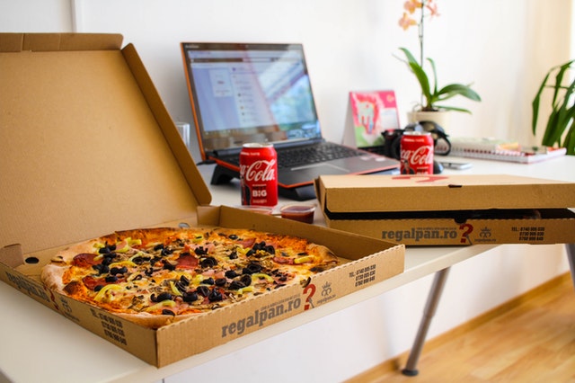 Blog ilustracija: Pizze se pakuju u kartonske kutije