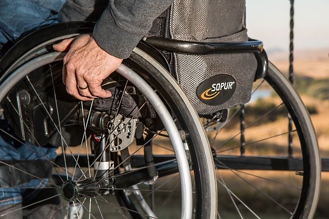 Blog ilustracija: Da li su starački domovi dovoljno opremljeni za osobe sa invaliditetom