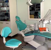 stomatoloska-ordinacija-dr-radevic-oralna-hirurgija
