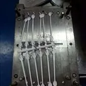livnica-obojenih-metala-lom-valjevo-alati-za-plastiku