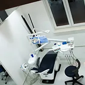 stomatoloska-ordinacija-royal-dental-oralna-hirurgija