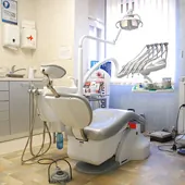stomatoloska-ordinacija-dr-kujacic-zubna-protetika