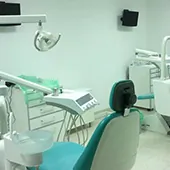 stomatoloska-ordinacija-dental-centar-oralna-hirurgija